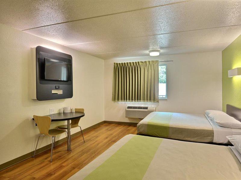 Motel 6-Danvers, Ma - Boston North Екстериор снимка