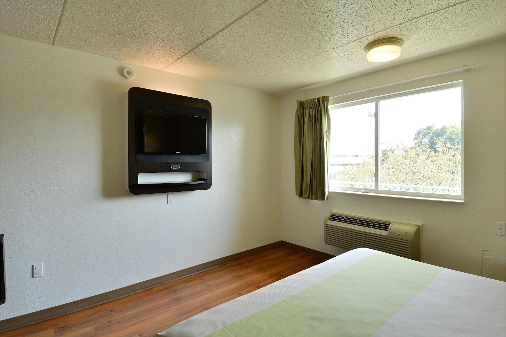 Motel 6-Danvers, Ma - Boston North Екстериор снимка