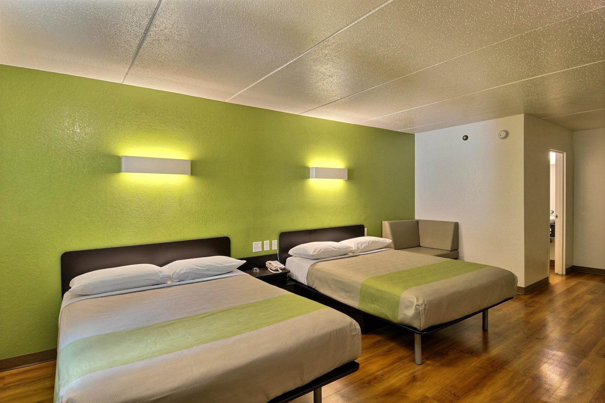 Motel 6-Danvers, Ma - Boston North Екстериор снимка