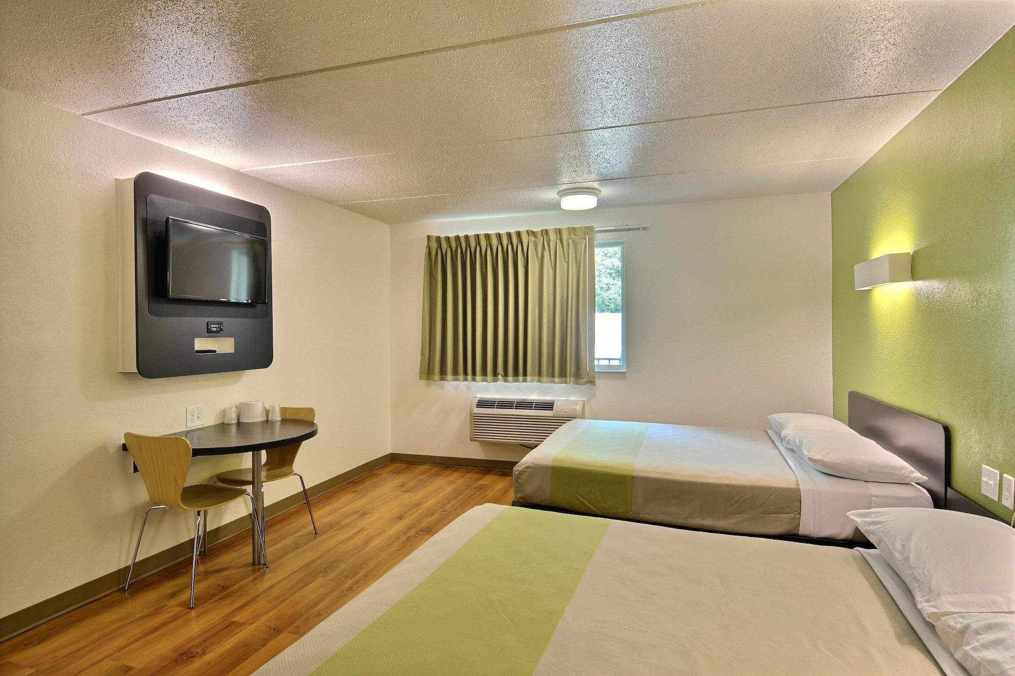 Motel 6-Danvers, Ma - Boston North Екстериор снимка