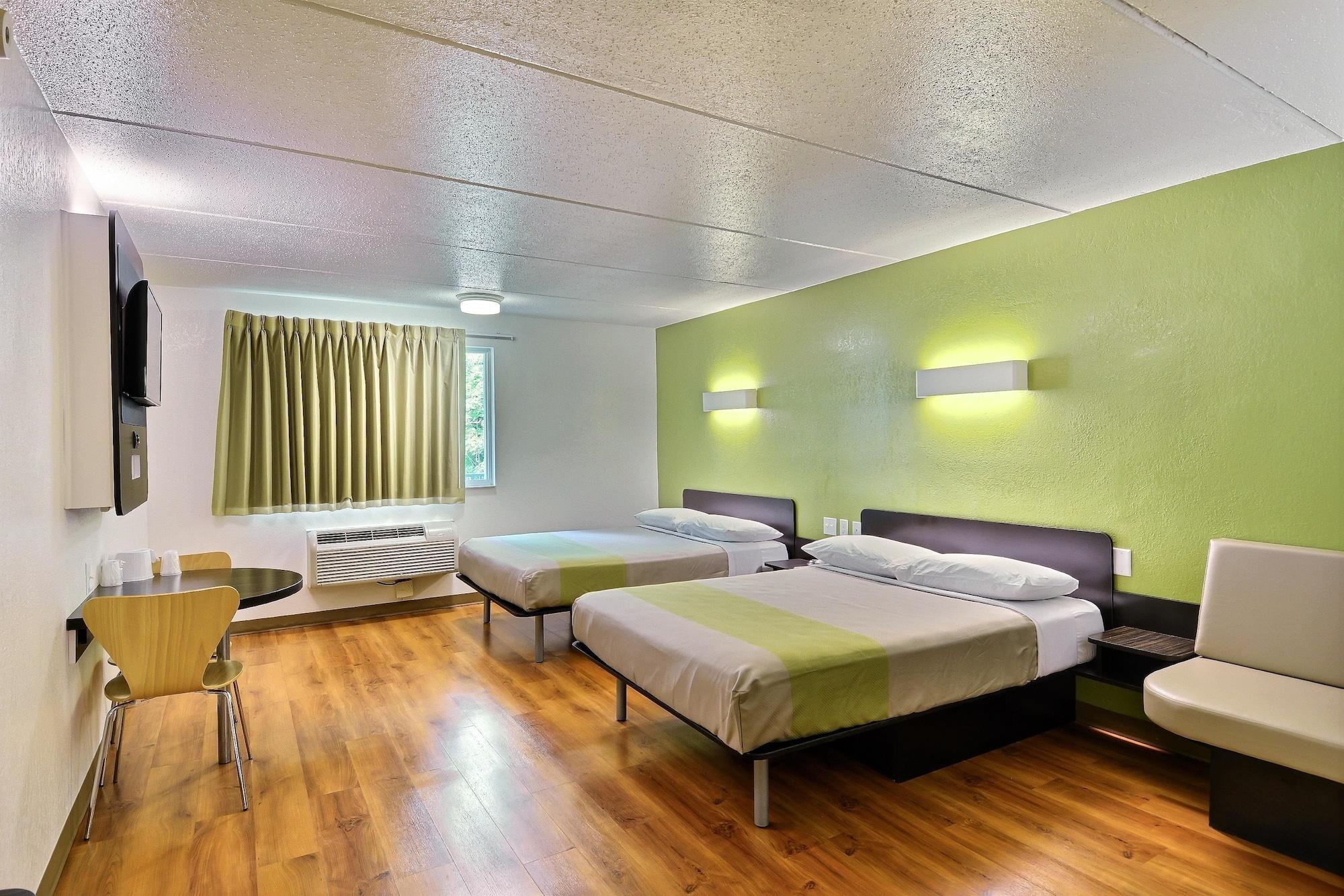 Motel 6-Danvers, Ma - Boston North Екстериор снимка